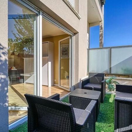 Charmant Studio Avec Terrasse Et Parking Corbeil-Essonnes Esterno foto